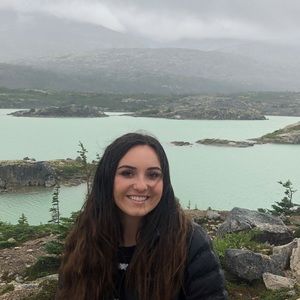 Meet your Posher, Kayla